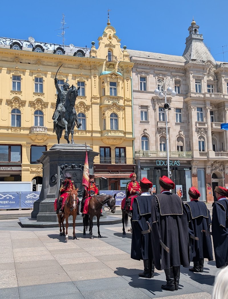 Ban Josip Jelačić Statue - Ban Josip Jelačić Statue Trg bana Josipa Jelačića 15, 10000, Zagreb, Croatia
