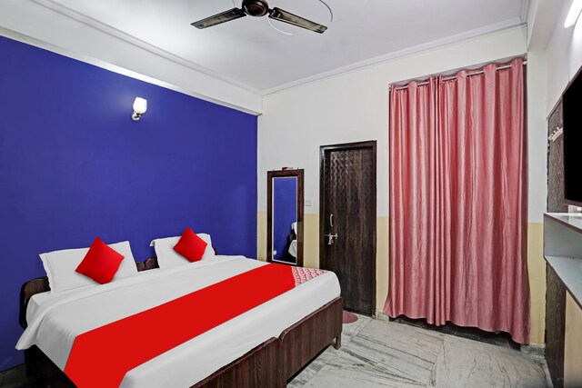 Hotel O Noida Suit - Hotel O Noida Suit RN76 , BLOCK B ,SEC62, NEAR SHRAMDEEP APARTMENT MATA MANDIR NOIDA Uttar pradesh, 201307, Rasoolpur Nawada, Industrial Area, Sector 62, Noida, Uttar Pradesh 201309, India
