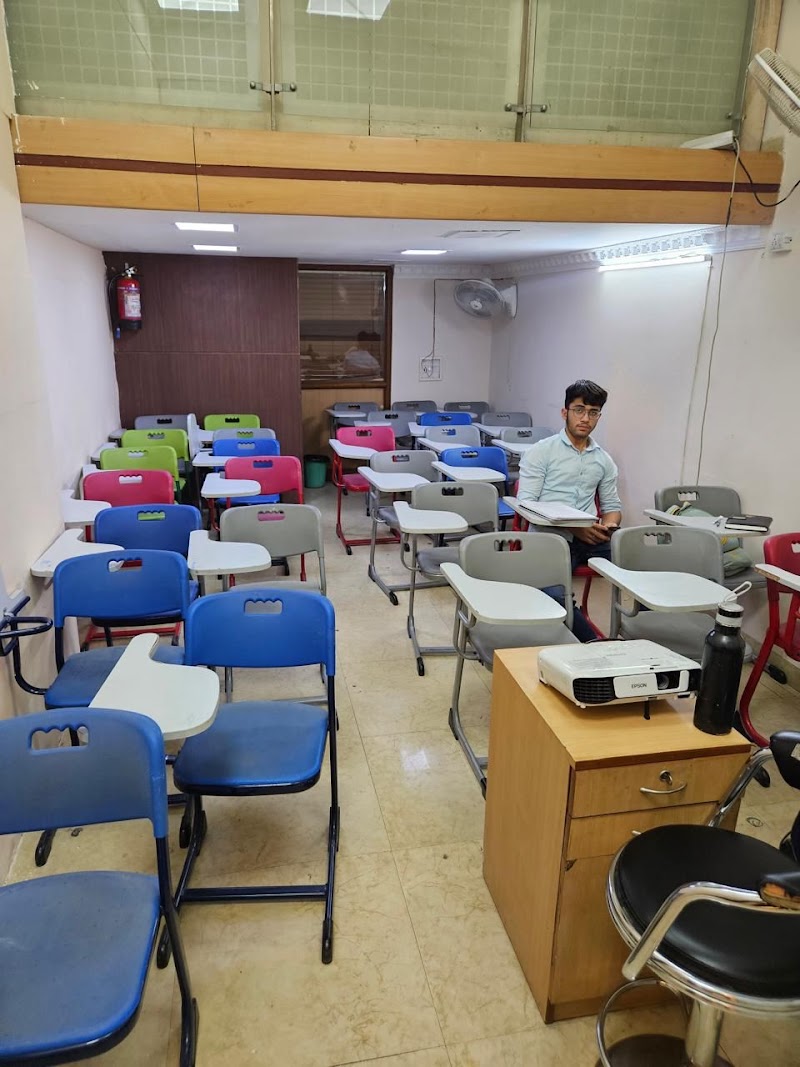 Clat Possible - Clat Possible 2nd floor, M132, Connaught Cir, Shankar Market, Block M, Connaught Place, New Delhi, Delhi 110001, India