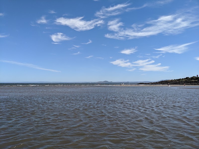 Silver Sands Beach, Aberdour - Silver Sands Beach, Aberdour, Firth of Forth, Burntisland KY3 0RQ, UK