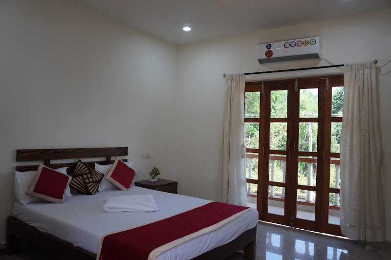 Crystal Holidays - Crystal Holidays, H.No.585/A, near Calangute - Baga Road, behind Jamie's Restaurant, Baga, Calangute, Goa 403509, India