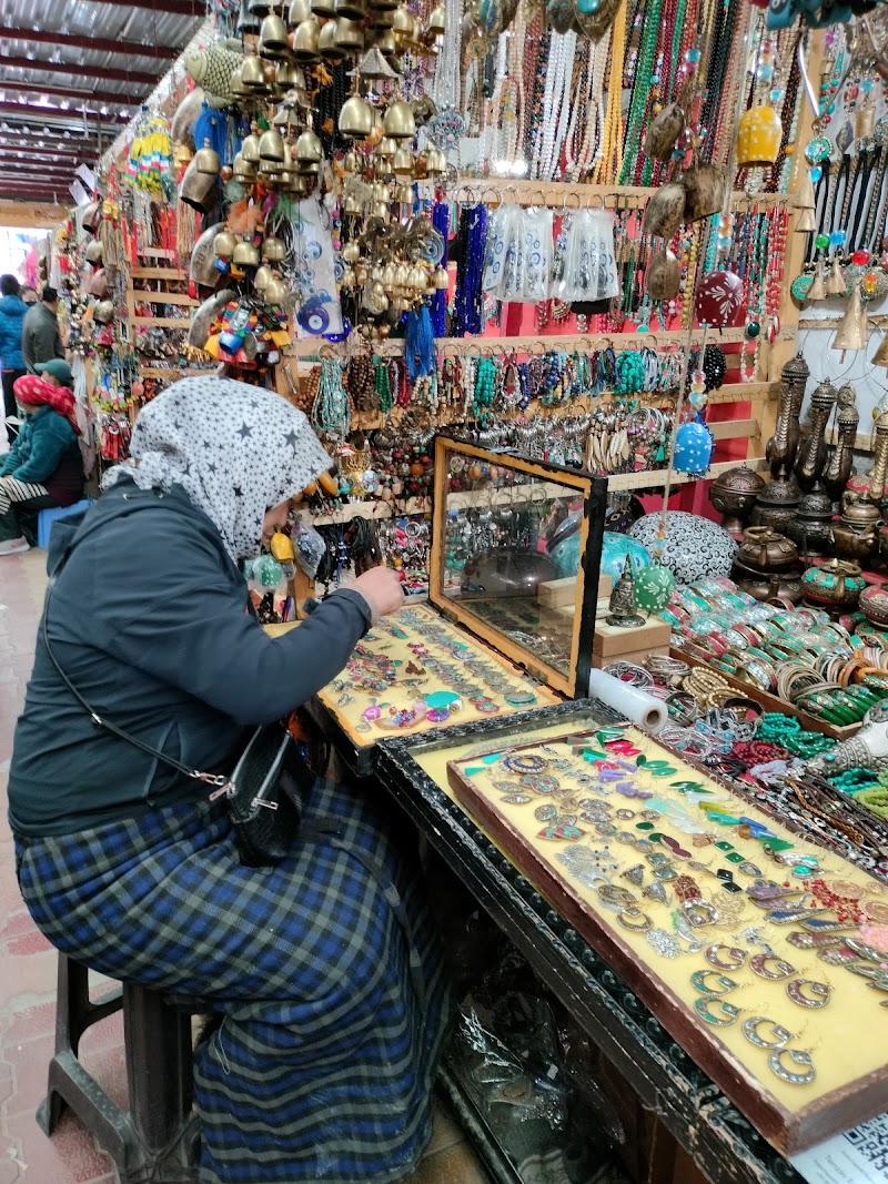Tibetan refugee market - Tibetan refugee market, Tsas Soma Masjid, Leh, 194101