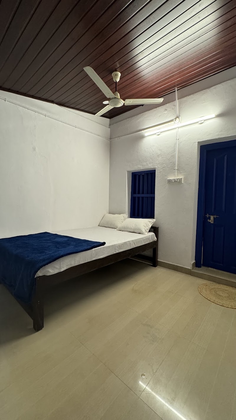 MALPE BEACH GUEST HOUSE - MALPE BEACH GUEST HOUSE, Gandhi Circle, Malpe Beach Rd, Malpe, Thottam, Udupi, Karnataka 576108, India