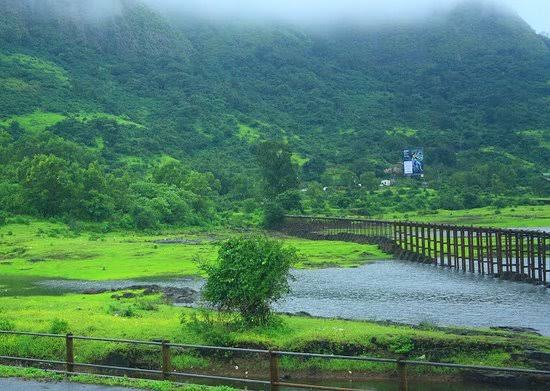 Lonavala Lake Waterfall - Lonavala Lake Waterfall lake road, Lonavala, Maharashtra 410402, India