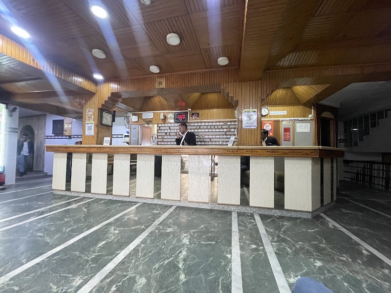 Hotel Gulmarg - Hotel Gulmarg Gulmarg Rd, Shilli, Shimla, Himachal Pradesh 171001, India