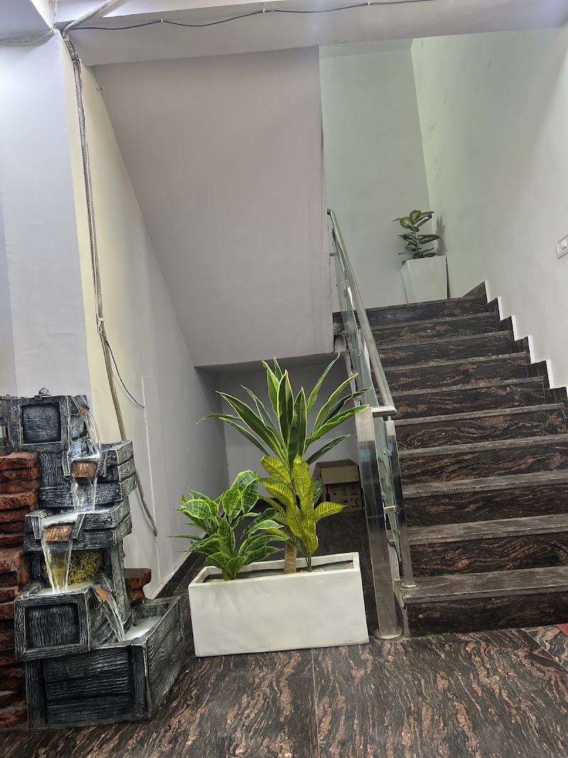 Hotel D Downtown - Hotel D Downtown MXQ5+7RV, Rohtak Road, border, opposite pillar number 755, near nexa dealership tikri, MIE Part-B, Bahadurgarh, Haryana 124507, India