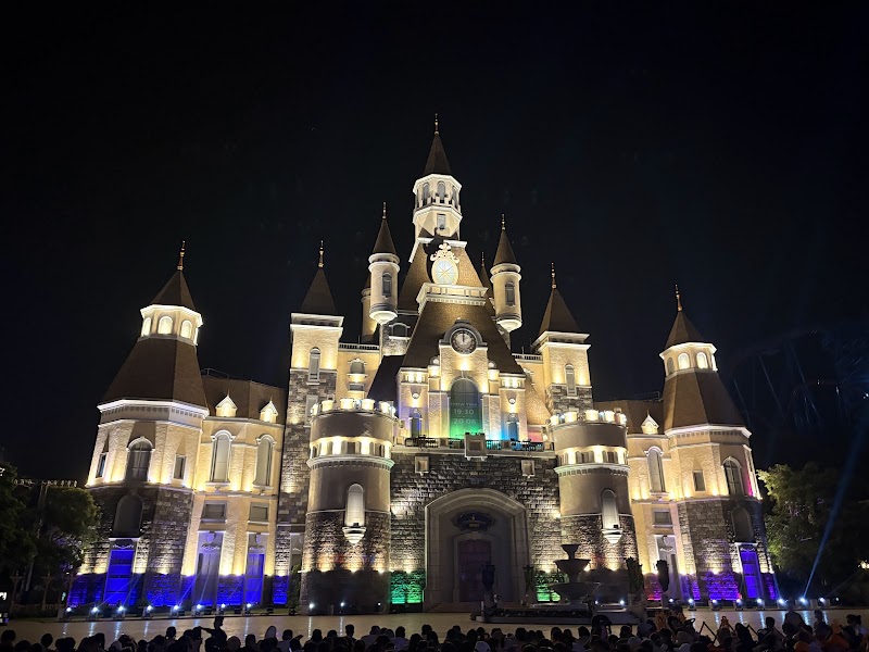 Sân khấu thực cảnh Tata Show - Sân khấu thực cảnh Tata Show 668R+W2G, Nha Trang, Khanh Hoa, Vietnam