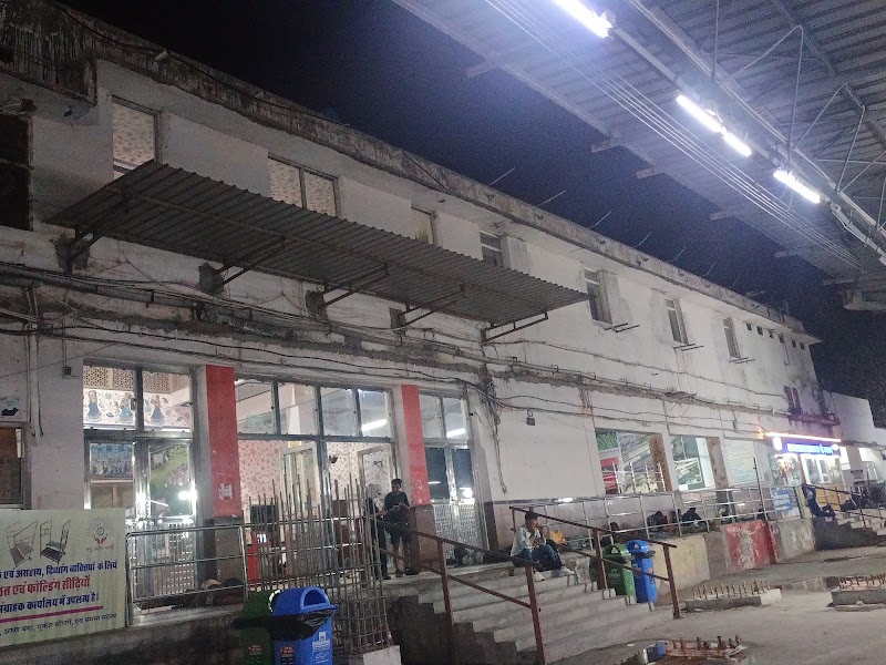 Udaipur Railway Station - Udaipur Railway Station, Jawahar Nagar, Udaipur, Rajasthan 313001, India