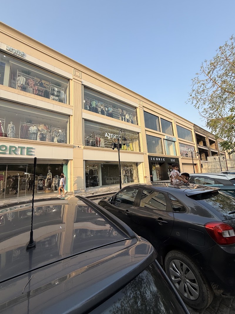 AZORTE - AZORTE GF, FF, SF, SCO No. 335, 336, 337, Sector 29 Urban Estate, Wazirabad, Tehsil, Gurugram, Haryana 122009, India