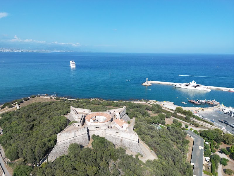 Le Fort Carré - Le Fort Carré Av. du 11 Novembre, 06600 Antibes, France