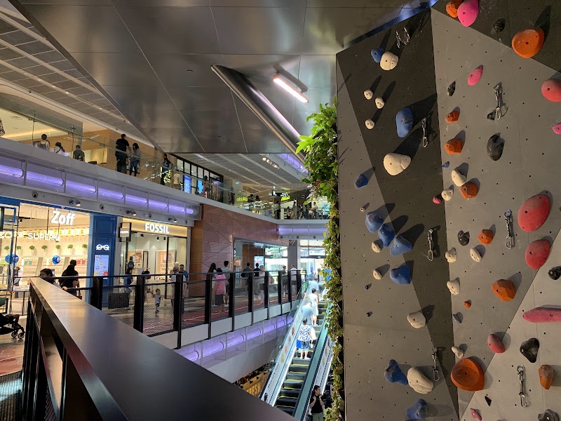 Funan - Funan 107 N Bridge Rd, Singapore 179105