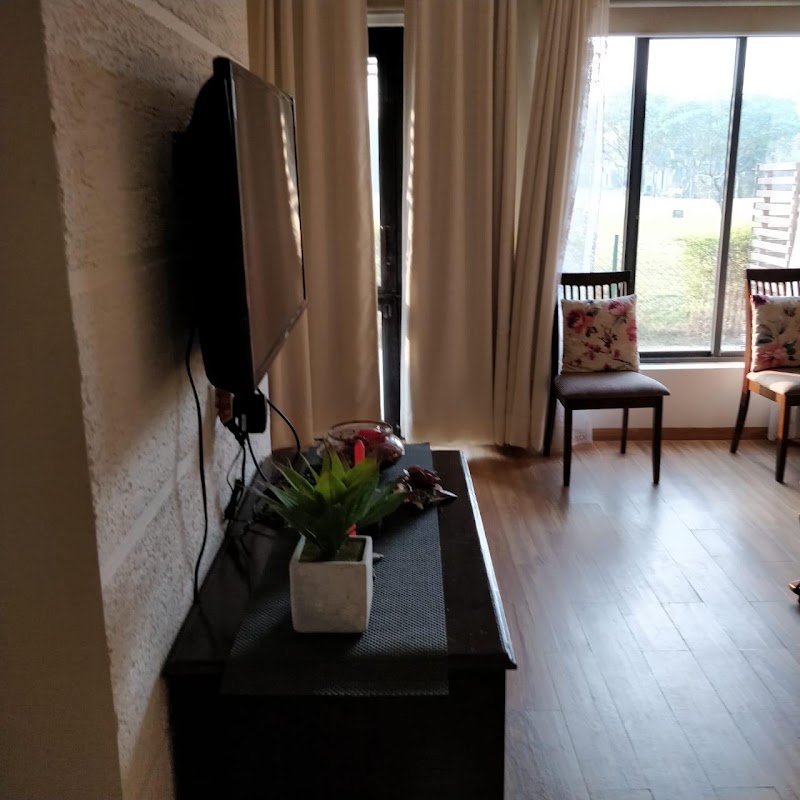 Home away from home : Beautiful getaway close to Gurgaon - Home away from home : Beautiful getaway close to Gurgaon B2L, Silverglades tarudhan valley resort Tauru, village Dadu Tauru, Gurugram, Bissar Akbarpur, Haryana 122105, India