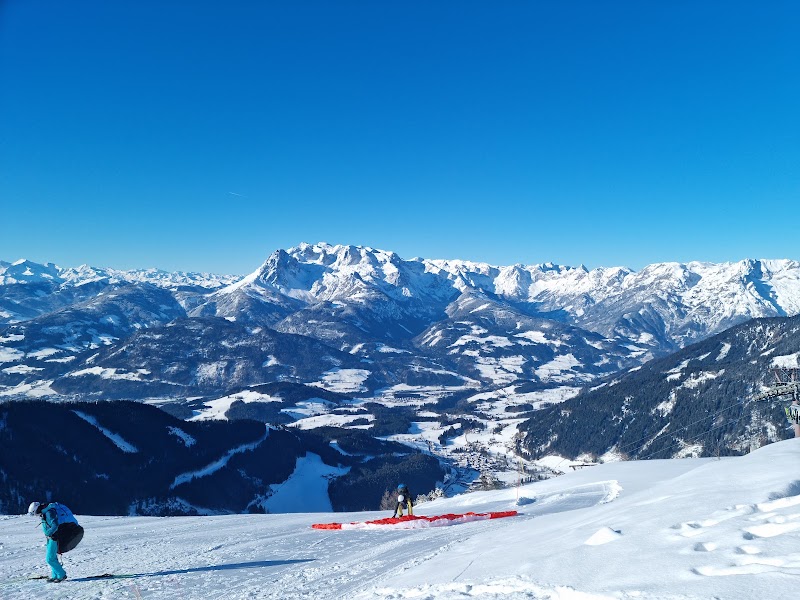 FlyTandem Paragliding Werfenweng - FlyTandem Paragliding Werfenweng, Weng 149, 5453 Werfenweng, Austria