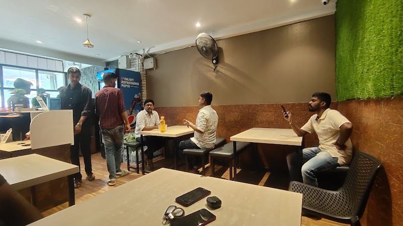 Calicut Cafeteria - Calicut Cafeteria, 332, Mini Bypass Rd, Near M.I.M.S Hospital, Govindapuram, Kozhikode, Kerala 673016, India