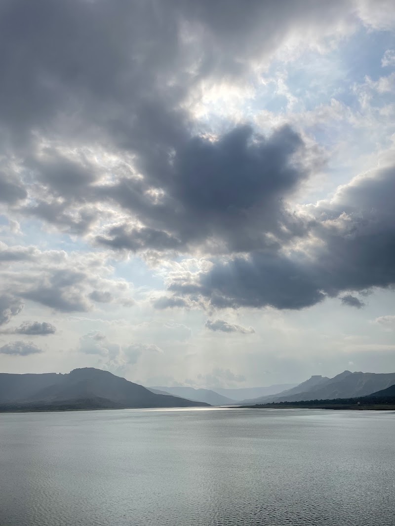 Dhom dam wall - Dhom dam wall, XRM9+572, Dhom, Maharashtra 412803, India