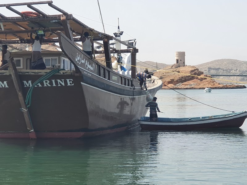 Al Ayjah Lighthouse - Al Ayjah Lighthouse, HG9Q+HVW Al Ayjah Lighthouse, Sur, Oman