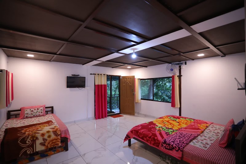 Double Trees Staycation - Double Trees Staycation chirackel h pottankadu p.o 20acre, Munnar, Kerala 685565, India