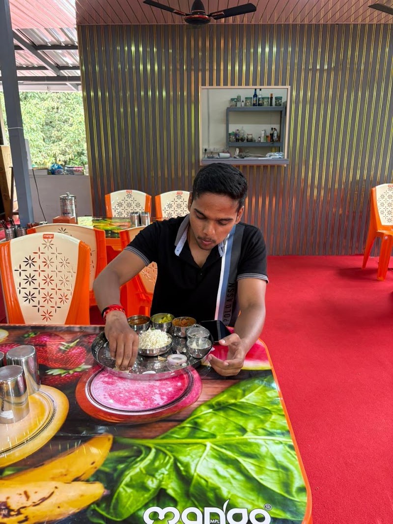 Hotel PurnaBramha Pure Veg Family Restaurant - Hotel PurnaBramha Pure Veg Family Restaurant Old Datta Mandir, Tarkarli Rd, Wayari, Kalethar, Maharashtra 416606, India