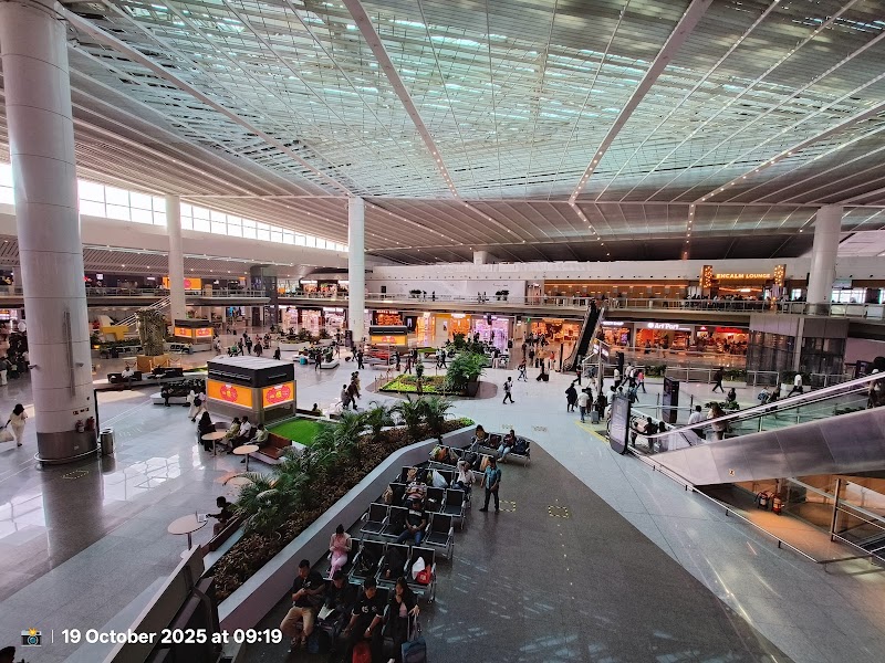 Encalm Lounge- T1D, IGI - Encalm Lounge- T1D, IGI Mezzanine Level 5, T1D, IGI, Indira Gandhi International Airport, New Delhi, Delhi 110037, India