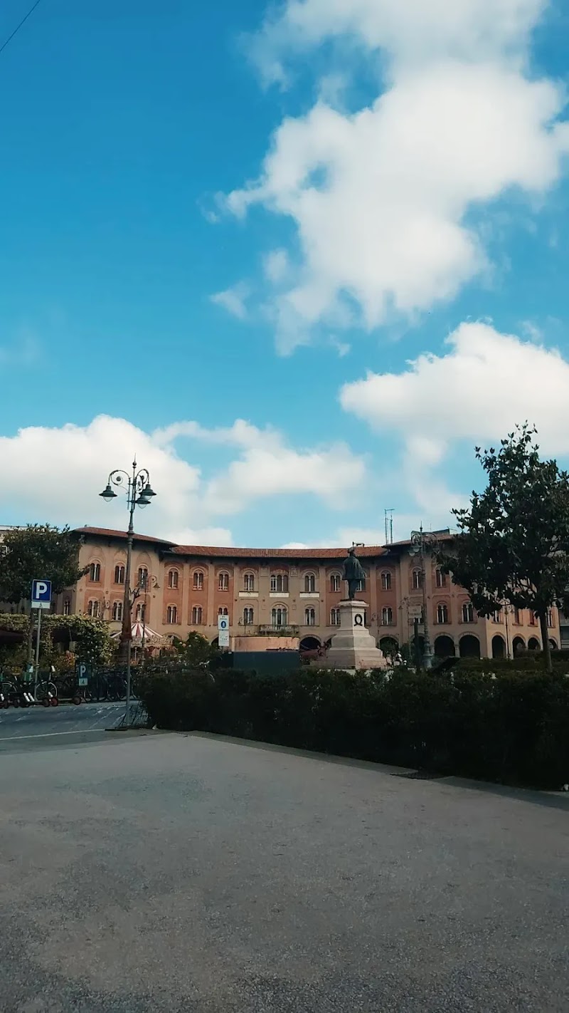 Piazza Vittorio Emanuele II - Piazza Vittorio Emanuele II, P.za V. Emanuele II, 56125 Pisa PI, Italy