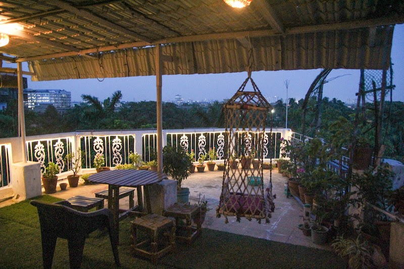 Owl's Nest Homestay - Owl's Nest Homestay 5th Floor, 185/B, Raja Dinendra St, Shyambazar, Fariapukur, Shyam Bazar, Kolkata, West Bengal 700004, India