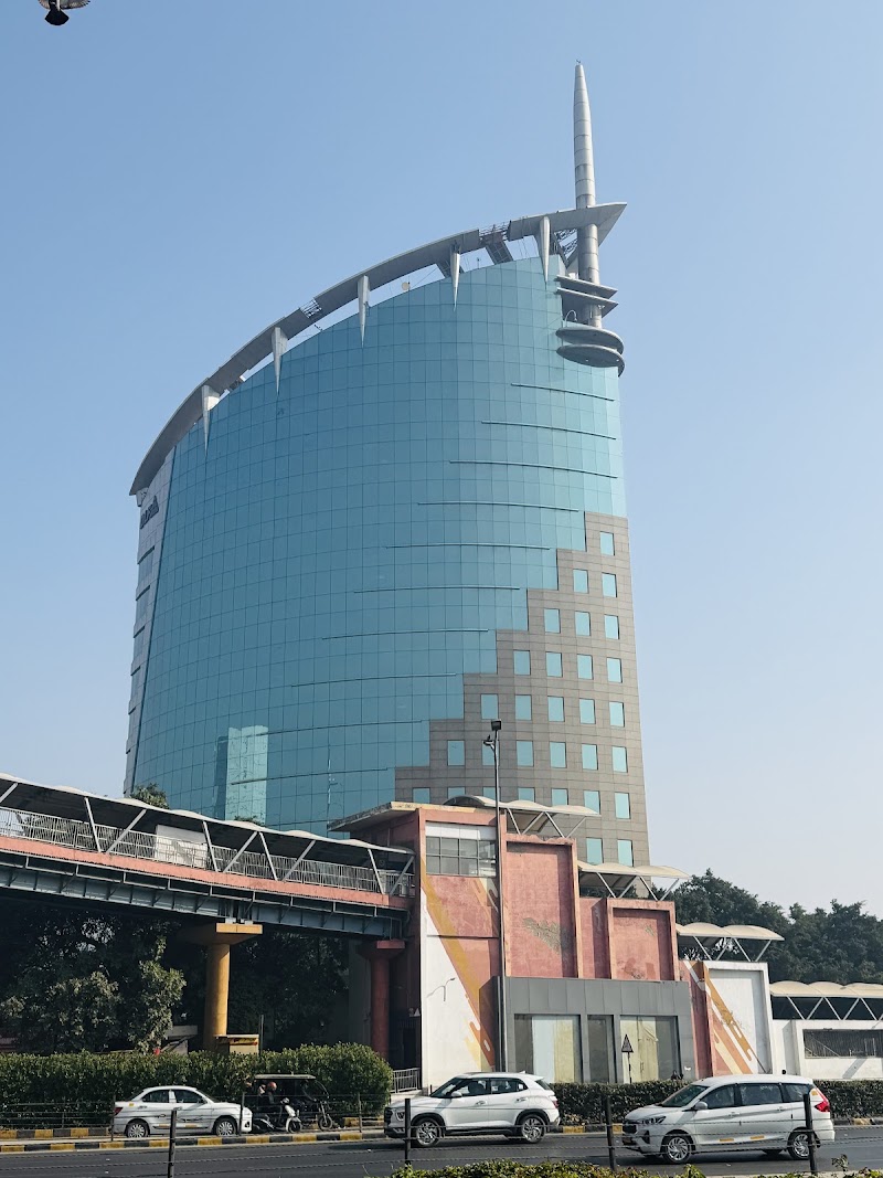DLF Cyber City, Gurugram - DLF Cyber City, Gurugram DLF Gateway Tower, DLF Cyber City, DLF Phase 3, Sector 24, Gurugram, Haryana 122002, India
