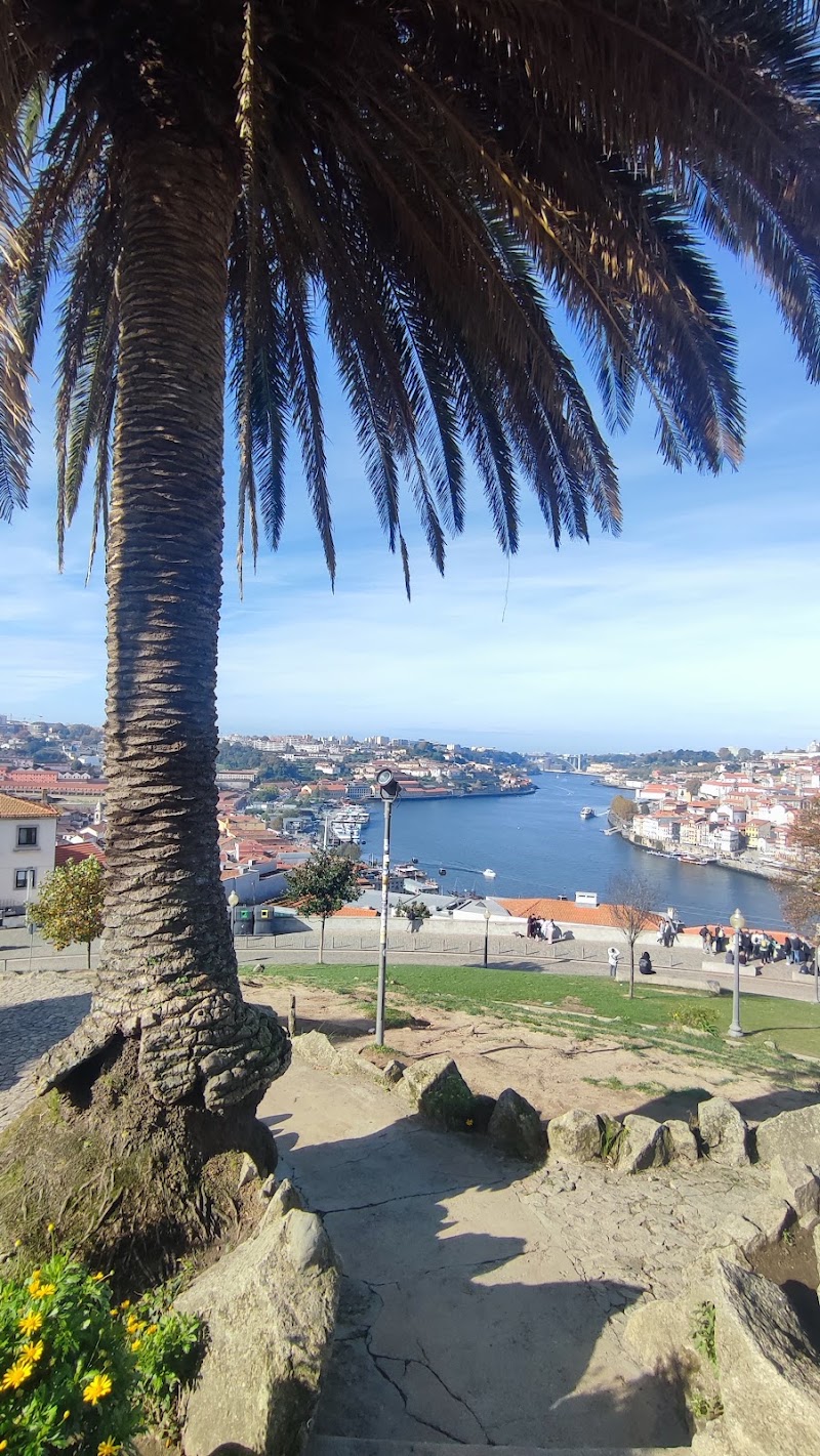 Miradouro do Jardim do Morro - Miradouro do Jardim do Morro, R. Rocha Leão 10 70, 4430-999 Vila Nova de Gaia, Portugal