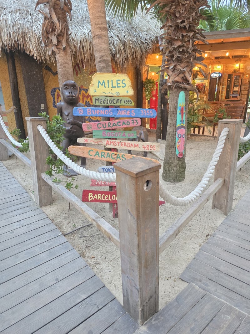 MooMba Beach Bar & Restaurant - MooMba Beach Bar & Restaurant, J.E. Irausquin Blvd 230, Noord, Aruba