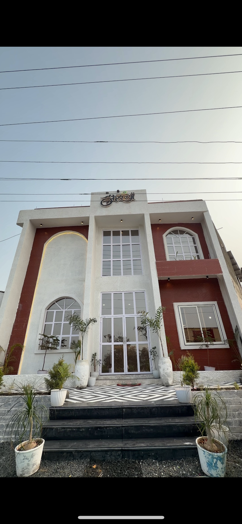 Shree JI Hotel and Restaurant - Shree JI Hotel and Restaurant Near Delhi Public School M.I.T collage, Mandsaur, Madhya Pradesh 458001 MIT Chouraha, Daloda Highway, Mandsaur, Madhya Pradesh 458001, India