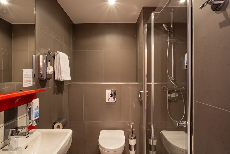 MEININGER Hotel Heidelberg Hauptbahnhof - MEININGER Hotel Heidelberg Hauptbahnhof, Carl-Benz-Straße 2/1, 69115 Heidelberg, Germany