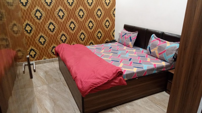 Hotel O by OYO Silver Arc Mall Ludhiana Formerly White Solitaire 1 - Hotel O by OYO Silver Arc Mall Ludhiana Formerly White Solitaire 1 C Block, Plot No. 611, behind Silver Arc Mall, opposite Park, Gurdev Nagar, Ludhiana, Punjab 141001, India