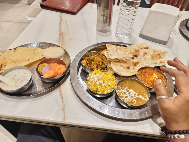 SHIVA DHABA - SHIVA DHABA PV62+HQP, Chakrasenpur Babugarh, Allabuxpur Urf Bagadpur, Uttar Pradesh 245201, India