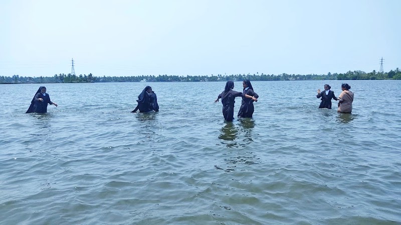 Mangroves Villa - Mangroves Villa Manimoopan Rd, Vaduthala, Kochi, Kerala 682023, India