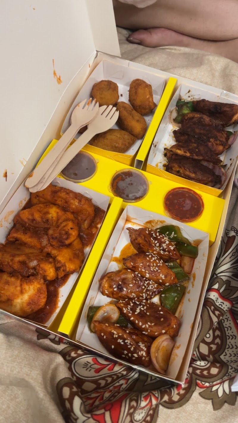 Wow! Momo - Wow! Momo, Shop No G/09/B, Central Plaza, Golf Course Rd, Parsvnath Exotica, DLF Phase 5, Sector 53, Gurugram, Haryana 122011, India