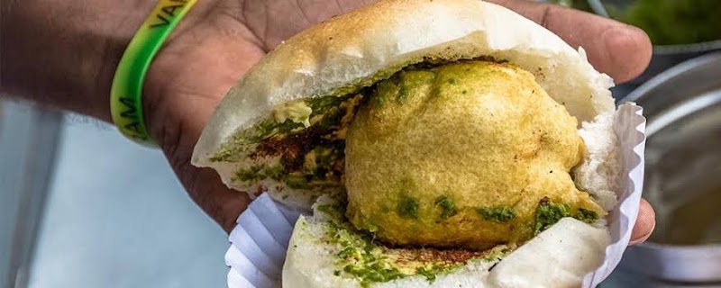 Nandu Vada Pav - Nandu Vada Pav 435, DK Sandu Marg, Chembur Gaothan, Chembur, Mumbai, Maharashtra 400071, India