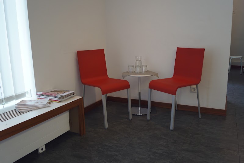 L-Kosmetik & podologische Fußpflege - L-Kosmetik & podologische Fußpflege Schöpfstraße 4a, 6020 Innsbruck, Austria