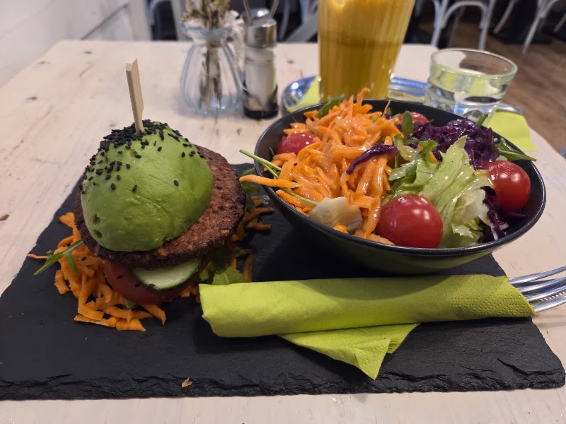 Veggiezz - Veggiezz Salzgries 9, 1010 Wien, Austria