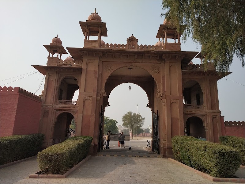 Lalgarh Palace Garden - Lalgarh Palace Garden, D/68, Samta Nagar, Bikaner, Beechhwal Rural, Rajasthan 334001, India