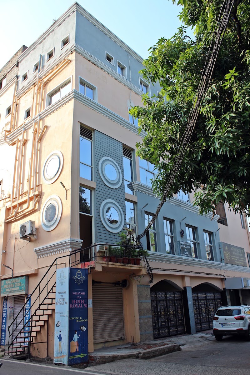HOTEL ROYAL 91 - HOTEL ROYAL 91 Plot No – 91, Near, Platform No - 6, Budheswari Colony, Laxmisagar, Bhubaneswar, Odisha 751006, India
