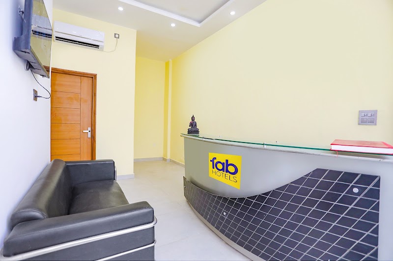 FabHotel Hexa Noida Sector 56 - FabHotel Hexa Noida Sector 56 B/A-10, Block E, Sector 55, Noida, Uttar Pradesh 201307, India
