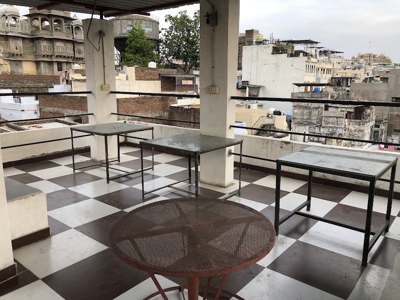 Udai Haveli Guest House - Udai Haveli Guest House ganesh gati, udai haveli paying guest house, 40, Gadiya Devra Marg, Old City, Udaipur, Rajasthan 313004, India