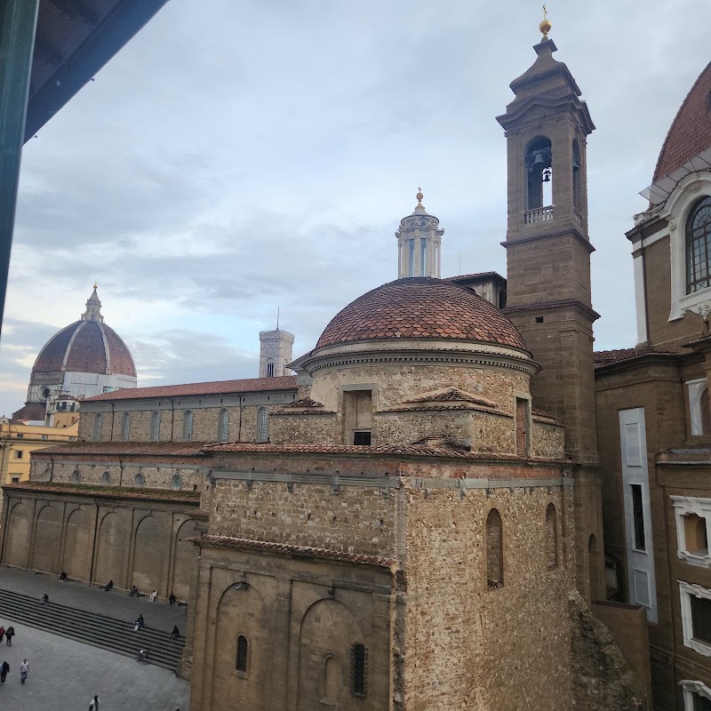 Basilica di San Lorenzo - Basilica di San Lorenzo Piazza di San Lorenzo, 9, 50123 Firenze FI, Italy