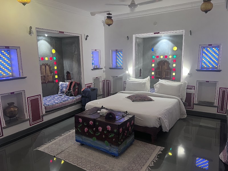 Little Garden Guest House - Little Garden Guest House 121-Bhattayani Chouhtta Kavirao Mohan SInghji ki haveli, Bhatiyani Chohatta, Udaipur, Rajasthan 313001, India