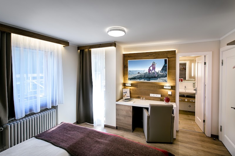 Hotel Butterfly - Hotel Butterfly Bodmenstrasse 21, 3920 Zermatt, Switzerland