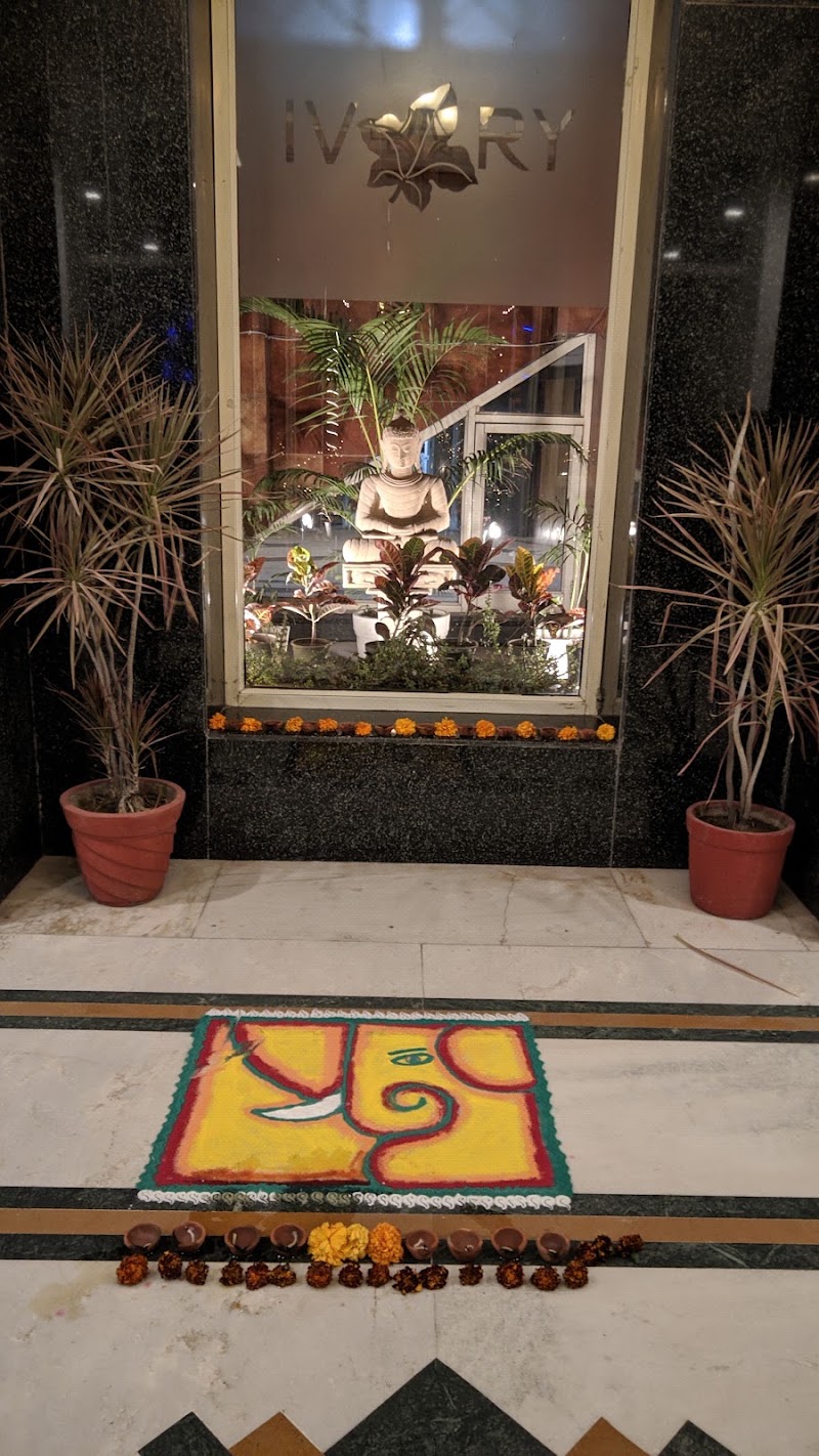 The Retreat - The Retreat Central Avenue Rd, Block C, South City I, Sector 41, Gurugram, Haryana 122003, India