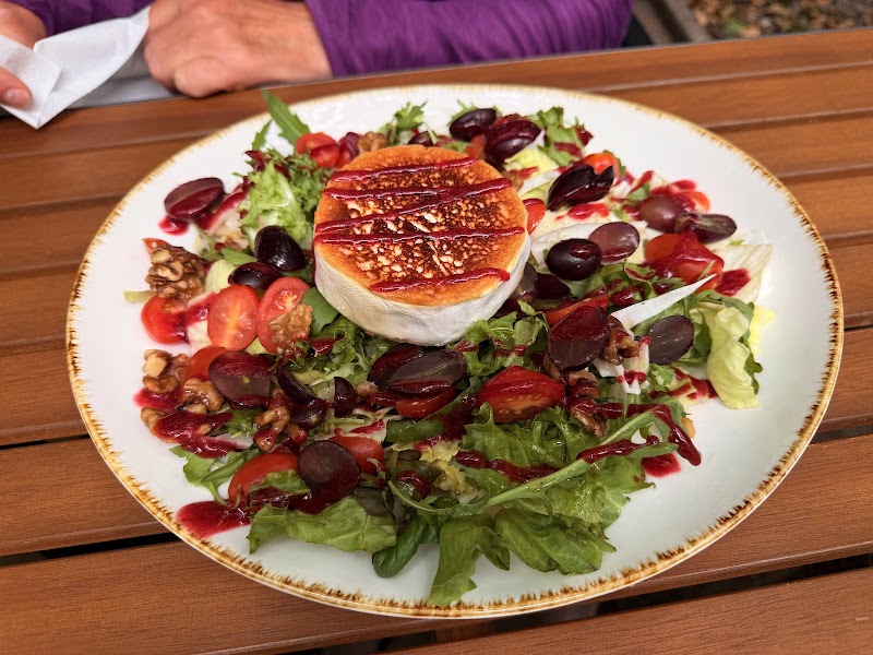Natureza Vegetarian House - Natureza Vegetarian House Hellichova 14, Malá Strana, 118 00 Praha-Praha 1, Czechia