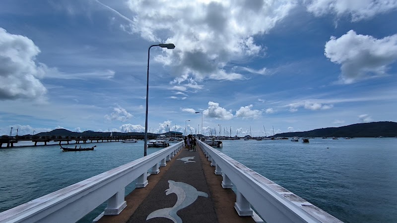Chalong Bay Pier - Chalong Bay Pier, Thailand, Chang Wat Phuket, Amphoe Mueang Phuket, Tambon Chalong, Unnamed Road