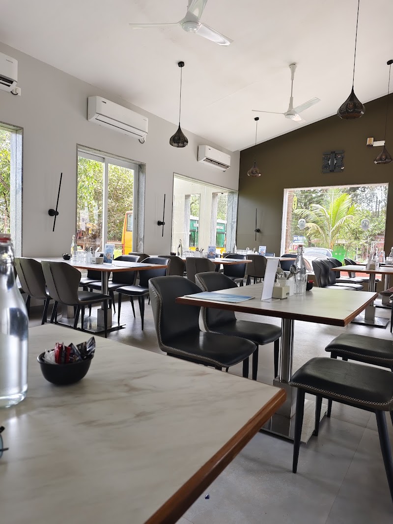 Ocean Breeze Restaurant by Westbay - Ocean Breeze Restaurant by Westbay Ocean Breeze Cafe Near S.T Stand Ganapatipule,Malagund, Ganpati Pule Rd, beside Yash Garden Residency, Ganpatipule, Maharashtra 415615, India