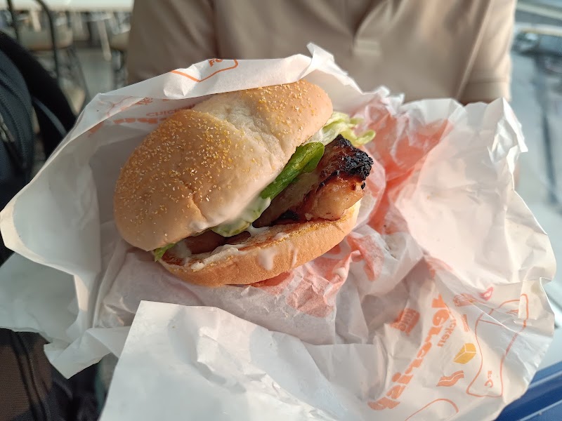 Burger King (Airport) - Burger King (Airport) Hong Kong, Chek Lap Kok, Food Court near Gate 40, HK 新界 大嶼山-80, Departures Level (L6