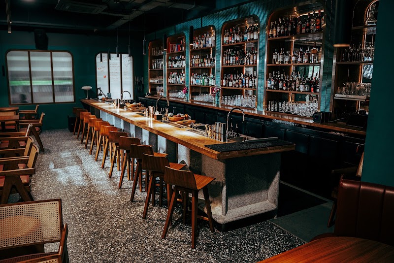 Bar Spirit Forward